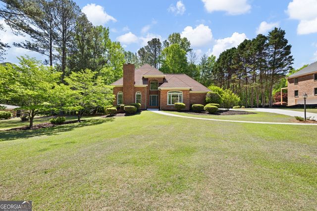 280 Camelot Drive, Fayetteville, GA 30214