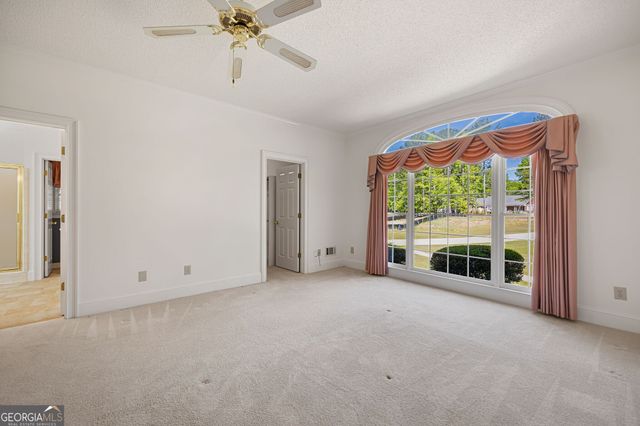 280 Camelot Drive, Fayetteville, GA 30214