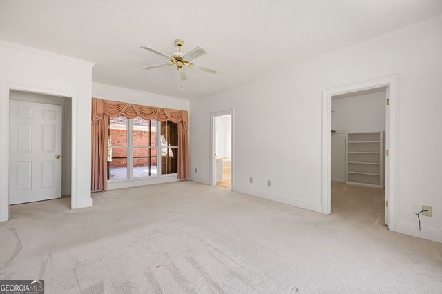 280 Camelot Drive, Fayetteville, GA 30214