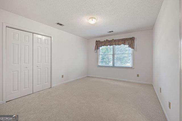 280 Camelot Drive, Fayetteville, GA 30214