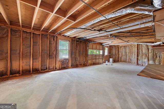 280 Camelot Drive, Fayetteville, GA 30214