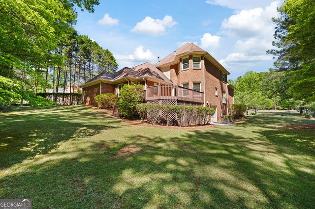 280 Camelot Drive, Fayetteville, GA 30214