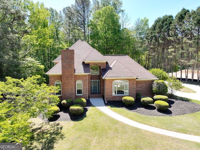 280 Camelot Drive, Fayetteville, GA 30214