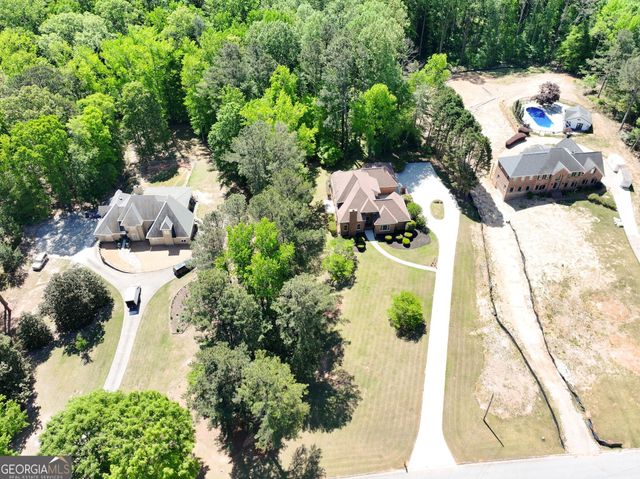 280 Camelot Drive, Fayetteville, GA 30214