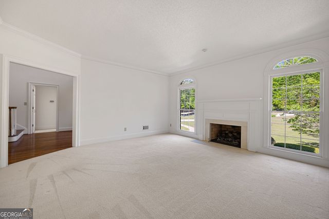 280 Camelot Drive, Fayetteville, GA 30214