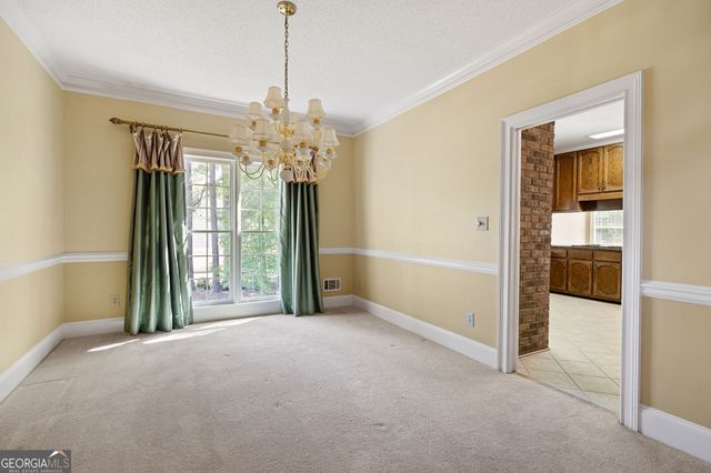 280 Camelot Drive, Fayetteville, GA 30214