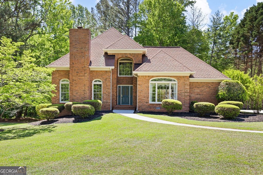 280 Camelot Drive, Fayetteville, GA 30214