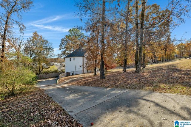 1014 MOUNTAIN LAUREL CIRCLE, Moody, AL 35004