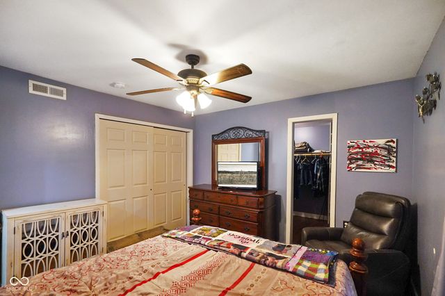 48 W Bunkerhill Road, Mooresville, IN 46158