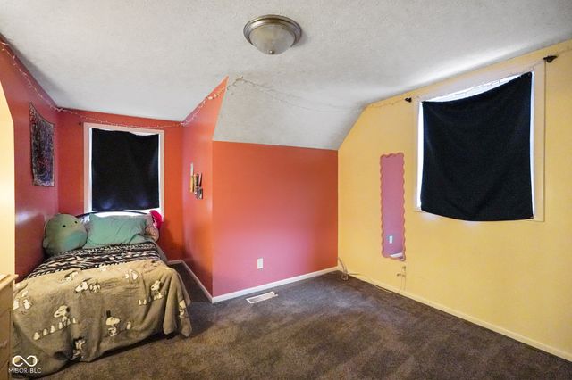 48 W Bunkerhill Road, Mooresville, IN 46158