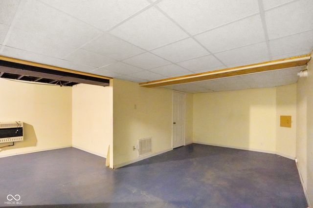 48 W Bunkerhill Road, Mooresville, IN 46158