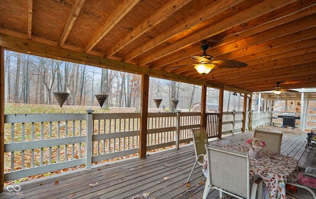 48 W Bunkerhill Road, Mooresville, IN 46158