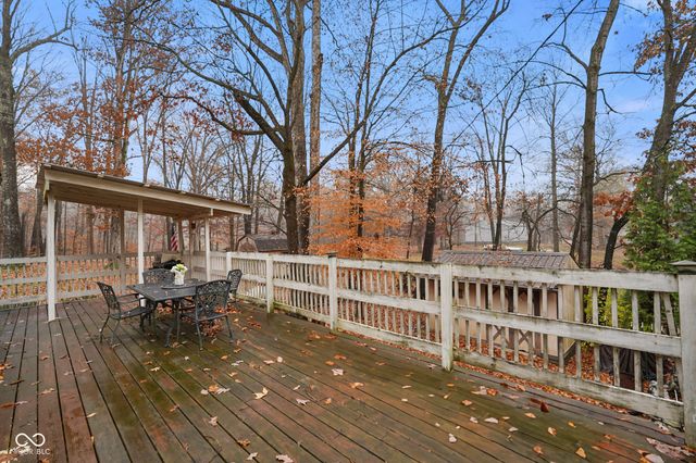 48 W Bunkerhill Road, Mooresville, IN 46158