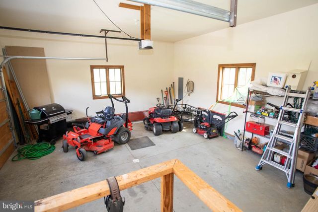 41 FARMHOUSE LN, Lost River, WV 26810
