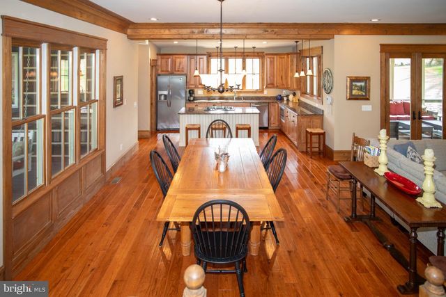 41 FARMHOUSE LN, Lost River, WV 26810