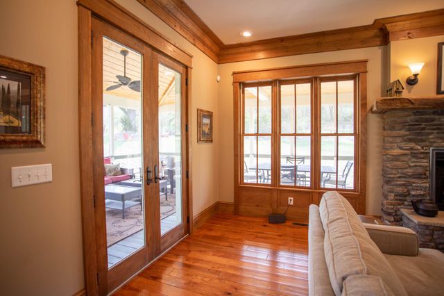 41 FARMHOUSE LN, Lost River, WV 26810