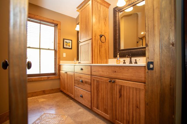 41 FARMHOUSE LN, Lost River, WV 26810