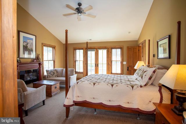 41 FARMHOUSE LN, Lost River, WV 26810