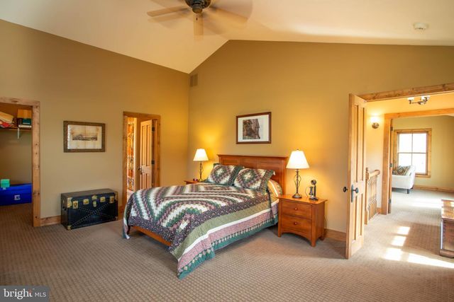 41 FARMHOUSE LN, Lost River, WV 26810