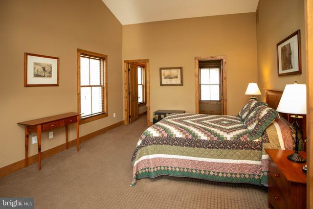 41 FARMHOUSE LN, Lost River, WV 26810