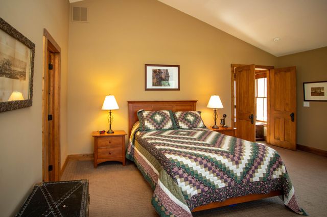 41 FARMHOUSE LN, Lost River, WV 26810