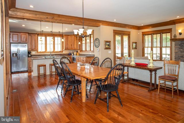 41 FARMHOUSE LN, Lost River, WV 26810