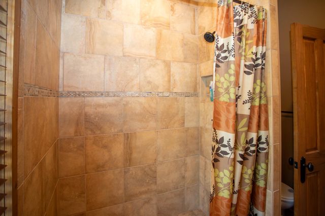 41 FARMHOUSE LN, Lost River, WV 26810