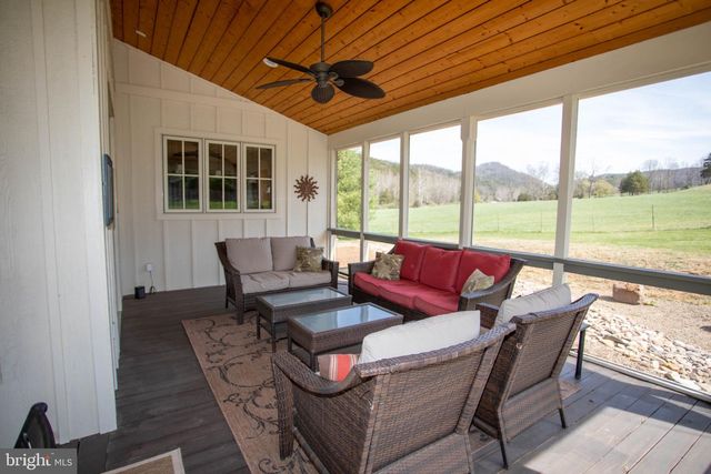 41 FARMHOUSE LN, Lost River, WV 26810