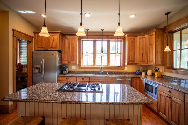 41 FARMHOUSE LN, Lost River, WV 26810