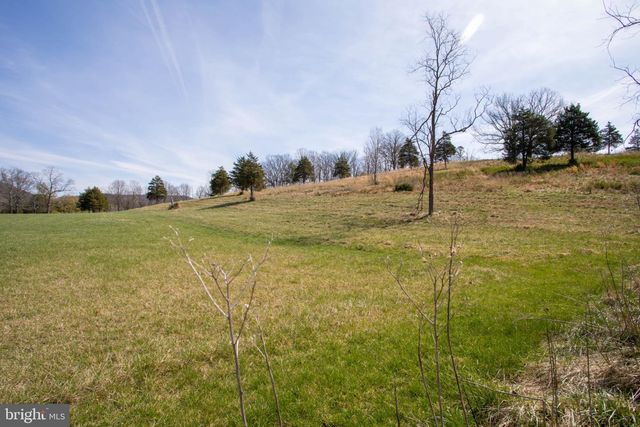 41 FARMHOUSE LN, Lost River, WV 26810