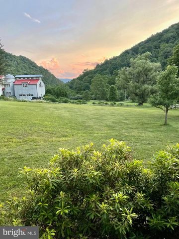 41 FARMHOUSE LN, Lost River, WV 26810