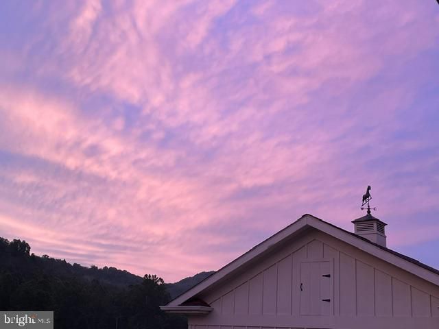 41 FARMHOUSE LN, Lost River, WV 26810