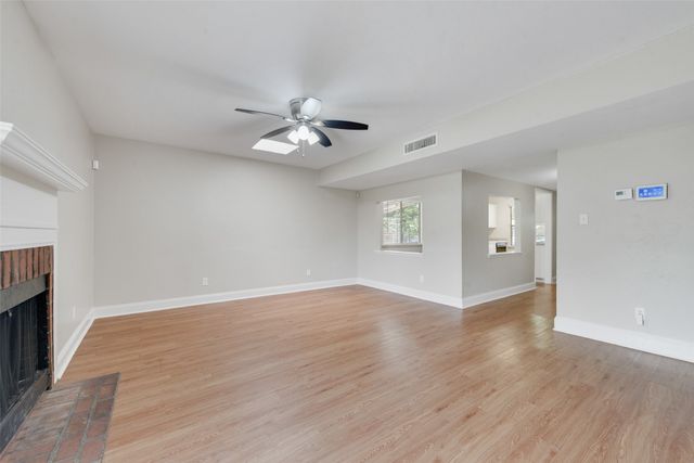 4914 Stagecoach Lane, Garland, TX 75043