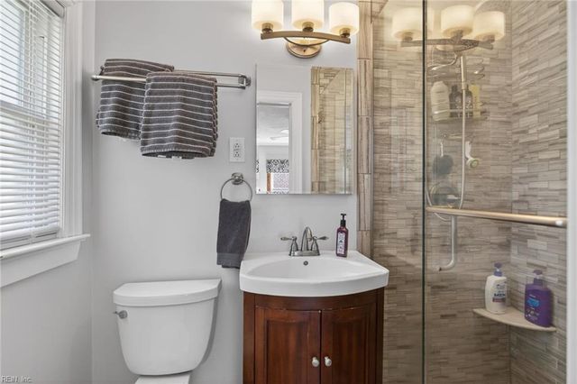 3216 Glenview Road RD, Chesapeake, VA 23321