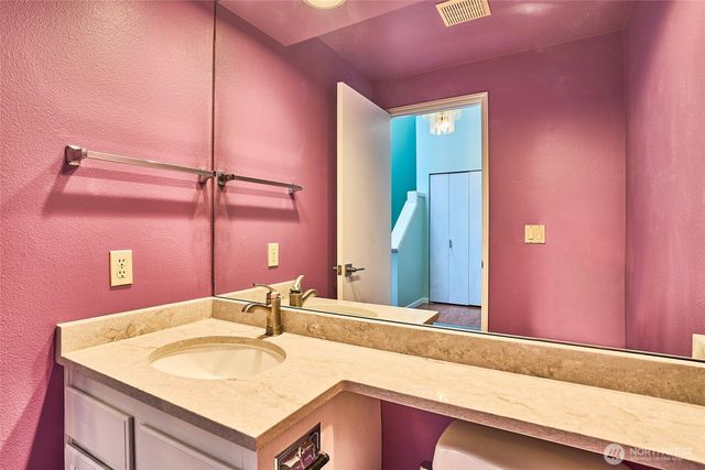 8730 133rd Avenue NE, Redmond, WA 98052