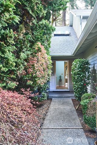 8730 133rd Avenue NE, Redmond, WA 98052