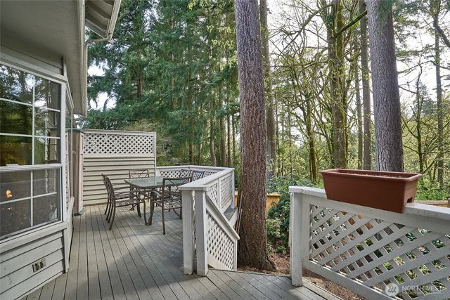 8730 133rd Avenue NE, Redmond, WA 98052