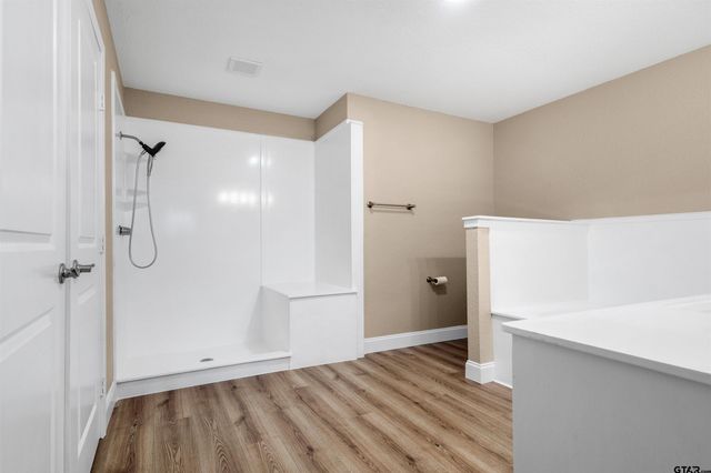 715 Rs County Road 3030, Emory, TX 75440