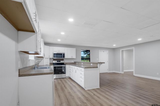 715 Rs County Road 3030, Emory, TX 75440