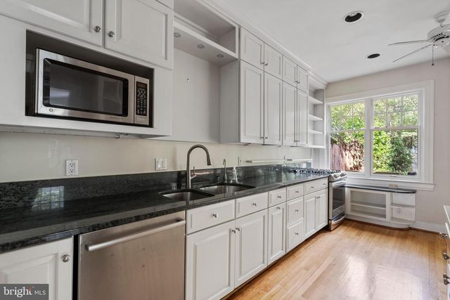 3313 CLEVELAND AVE NW, Washington, DC 20008