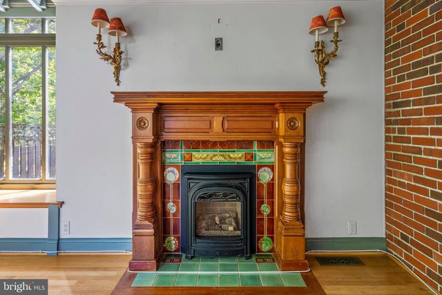 3313 CLEVELAND AVE NW, Washington, DC 20008