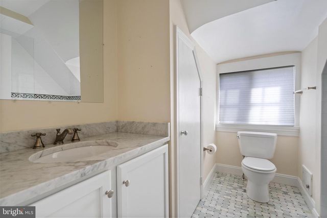 3313 CLEVELAND AVE NW, Washington, DC 20008
