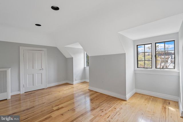 3313 CLEVELAND AVE NW, Washington, DC 20008