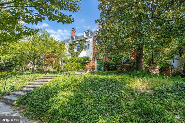 3313 CLEVELAND AVE NW, Washington, DC 20008