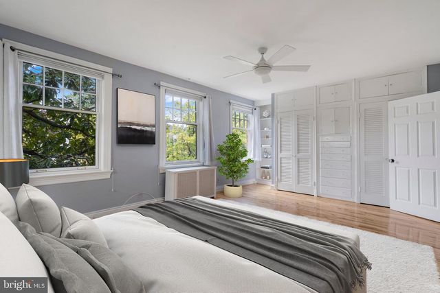 3313 CLEVELAND AVE NW, Washington, DC 20008