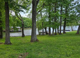 1053 Morning View Dr, Gallatin, TN 37066