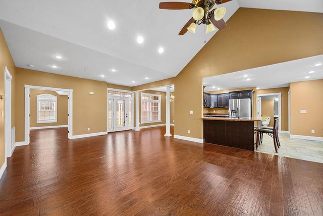 1220 Emerson Circle, Hopkinsville, KY 42240