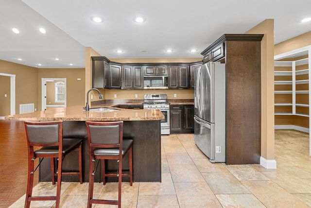 1220 Emerson Circle, Hopkinsville, KY 42240