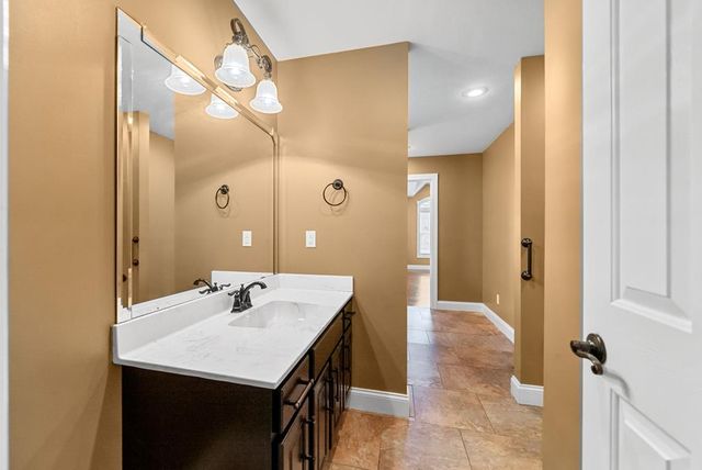 1220 Emerson Circle, Hopkinsville, KY 42240