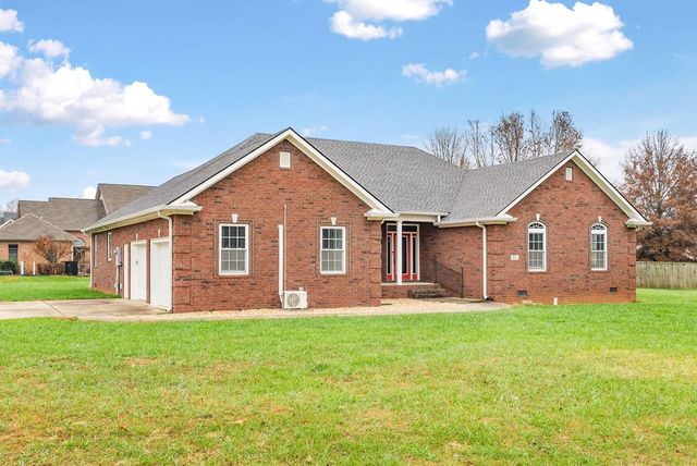 1220 Emerson Circle, Hopkinsville, KY 42240